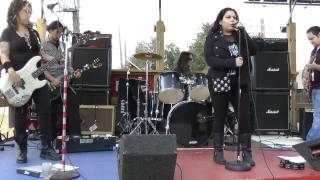 No Rain Performed By Maryjane Mayhem At Pauls Boat 12-5-10.