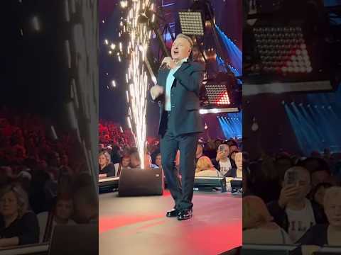 Виртуозно станцевал и спел Чечёточку! Такого вы не видели! Без происшествий! #shorts #чечётка