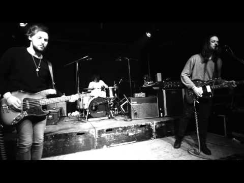 Crowds play 'Tornado' - Open Series @ OCCii