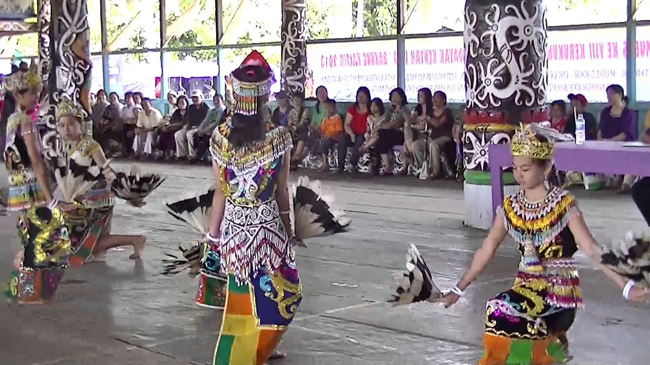 Metun Sajau - tarian dayak: tari gerak sama - YouTube