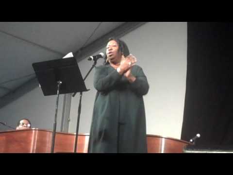 Jacqueline Mayfield in a Tribute To Mahalia Jackso...