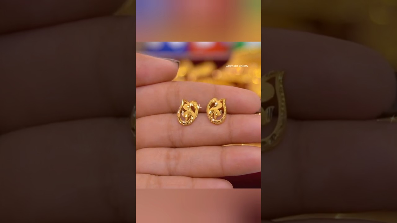 Gold earrings tops designs for daily use 