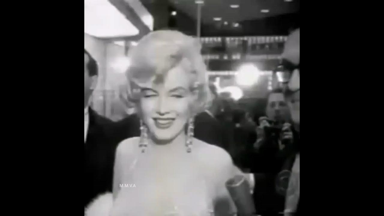 Marilyn Monroe at the premiere of 