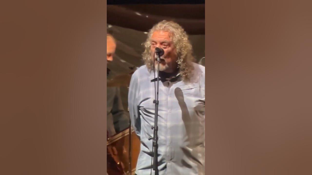 Robert Plant se queda sin palabras tras ser felicitado 🎉🥳 #robertplant #ledzeppelin