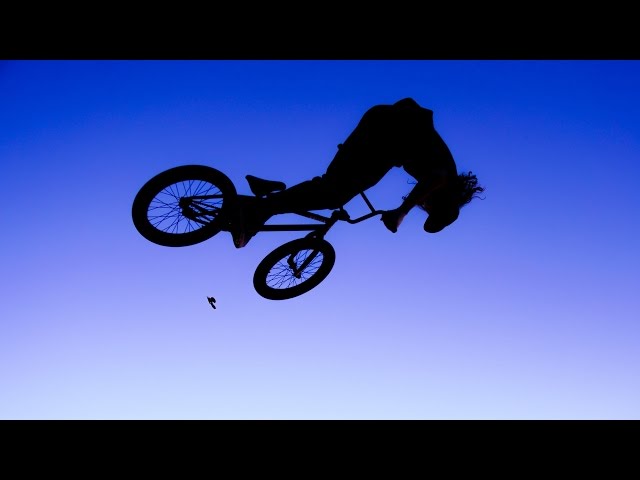Sony A6500 Images, Video, & Low Light Testing - YouTube