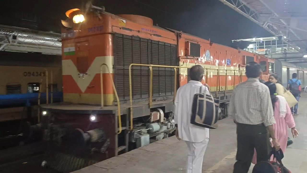 Ahmedabad - Mumbai by Karnavati express - part 1