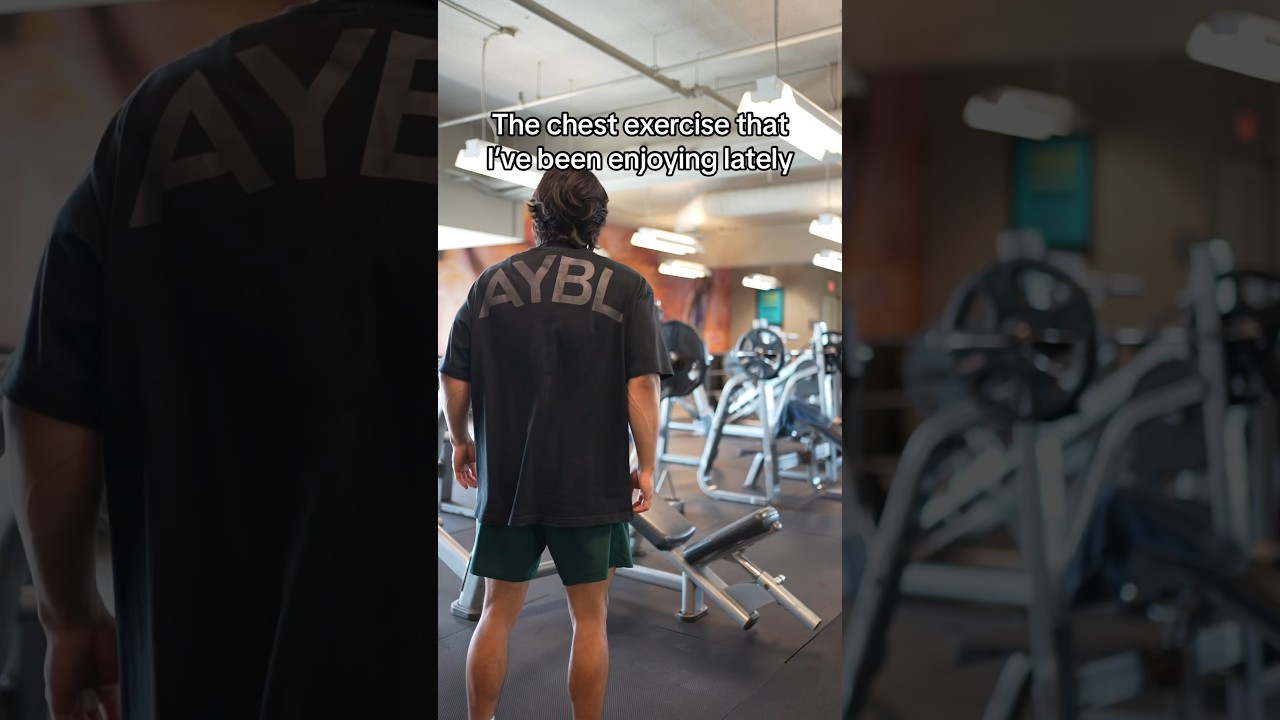 The bench press variation I’ve been enjoying recently (outfit from @aybl)