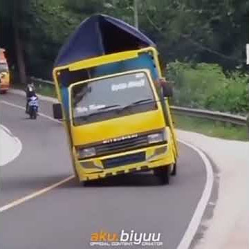 Story Wa truk oleng 30 detik