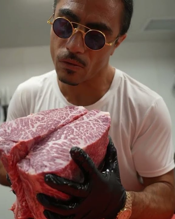 #Shorts Nusr-et Saltbae WOW Steak gold #saltbae #steakhouse #nusr-et #saltlife