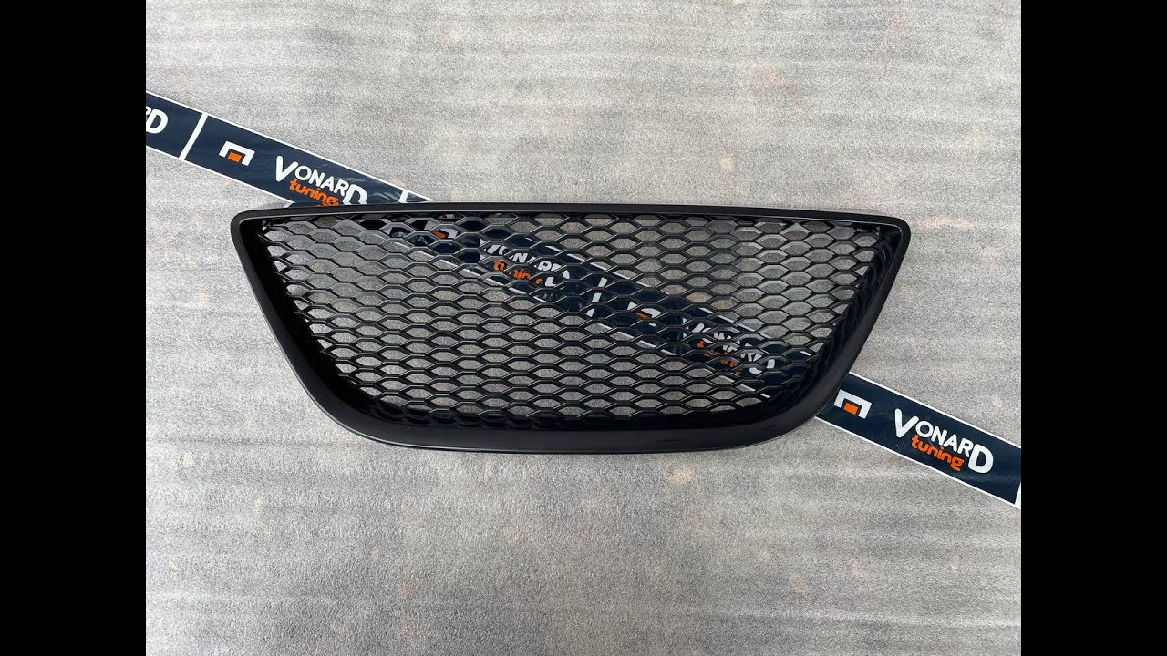 Решётка радиатора без эмблемы Seat Ibiza 6J 08-11