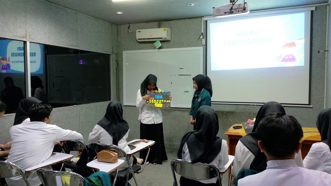 23310009 - Diva Meisya Nabila