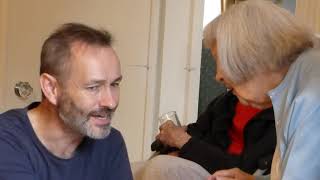 Carousel Theatre - Summer Holiday - Warming Up - Leikrit