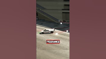 GTA 5 Traffic is Really Coded to Crash? #gta5 #gtav