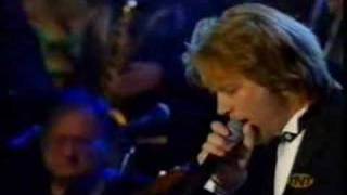 Video thumbnail of "Blue Christmas Jon Bon Jovi Live at the White House"