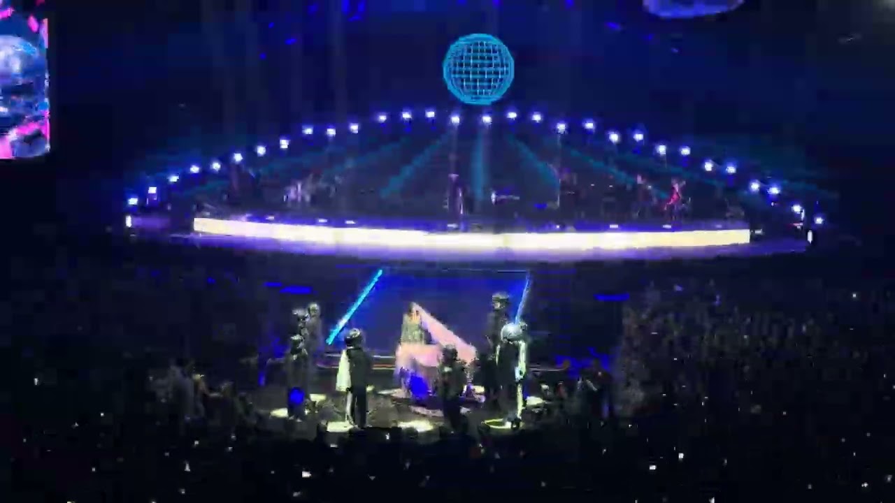 Sylwia Grzeszczak „och i ach” Wrocław 13.12.2025 „było sobie marzenie”  #live #koncert