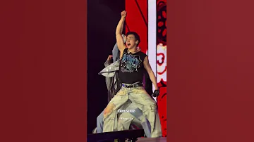 Even KATSEYE Members Couldn T Handle Hyunjin Kpop Shorts Katseye Straykids 