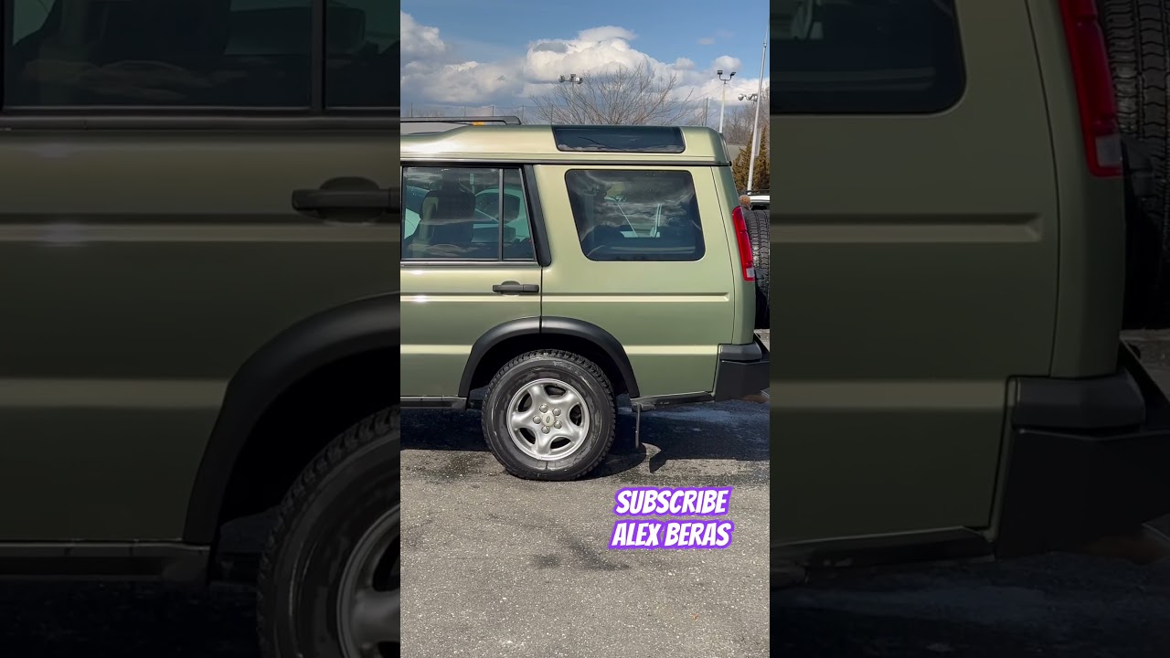 The cleanest Land Rover Discovery 2 on the planet. 