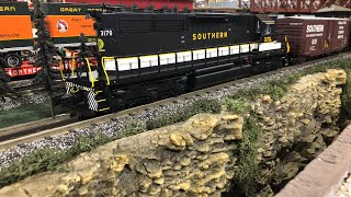 MTH DCS/Lionel Legacy Layout January 2018 O Scale Layout Review.