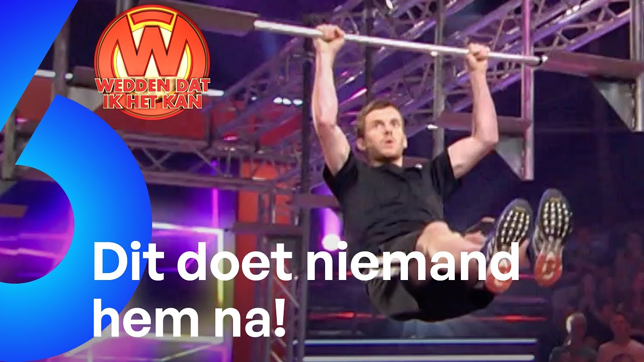 BAM! Een WERELDRECORD voor Perry op Ninja Warrior-baan! 😲 | CLASSICS
