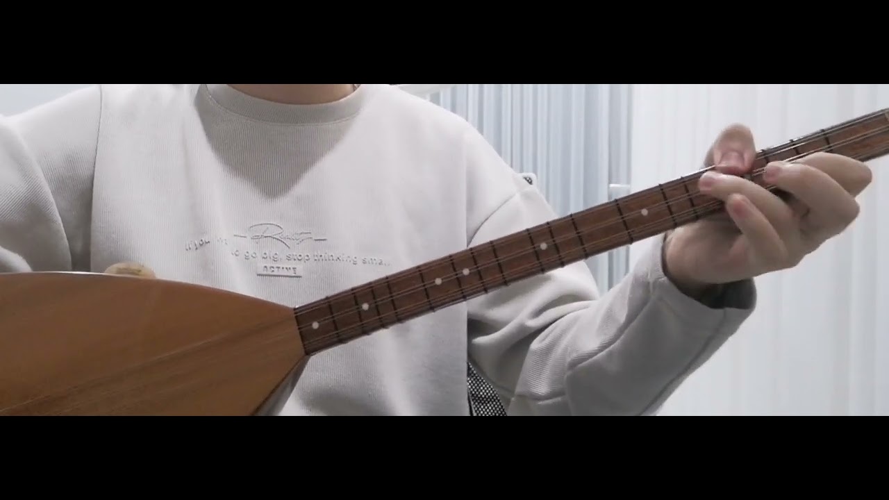 Güler Duman Güle Yel Değdi saz çalımı kısa sap. 