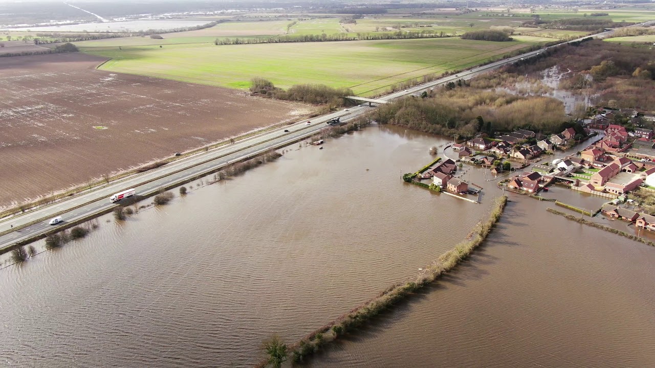 East Cowick - Back lane