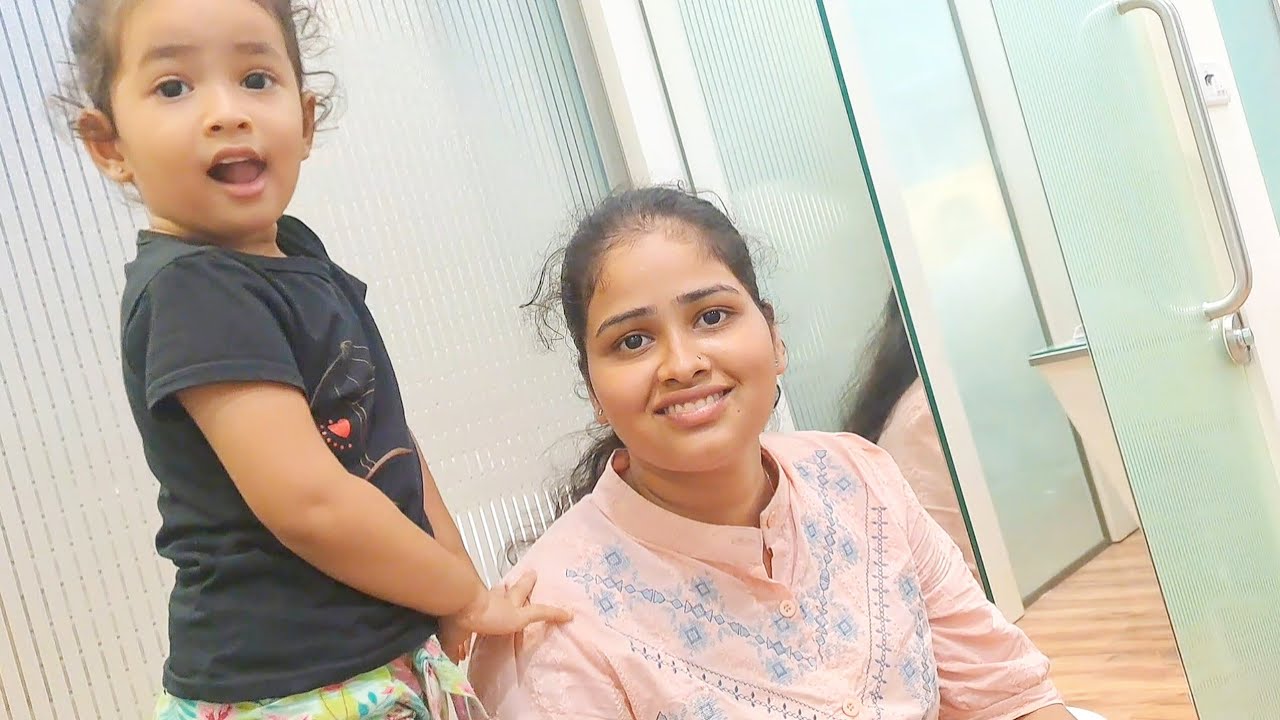 तनिषा किती घाबरत होती बघा 