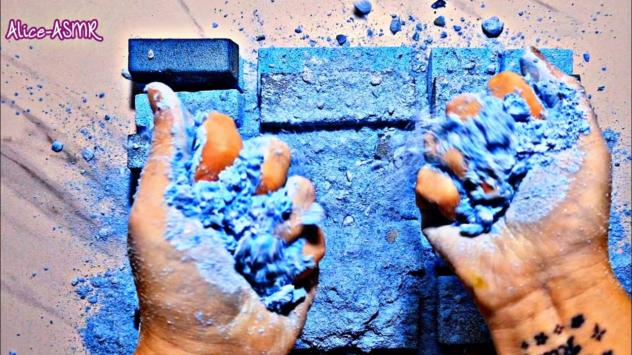 Bright blue Dyed Gym Chalk | Bars & Squares | Relaxing Crush - YouTube