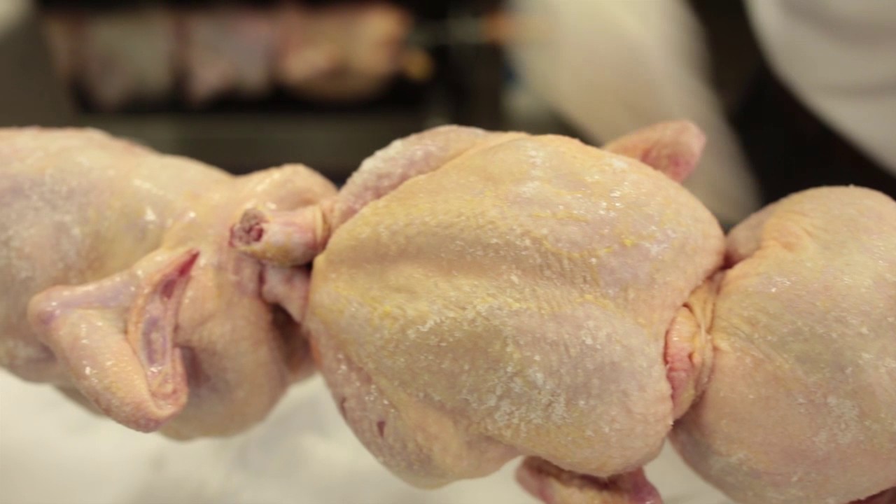 Asador pollo 4 espadas PR-634N - YouTube