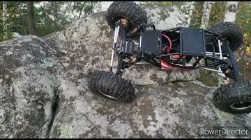 Injora Roll Cage with Capra Axles