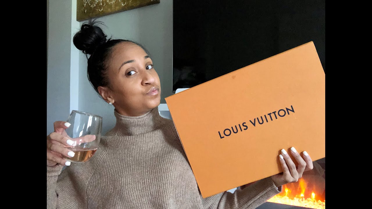 lv toiletry pouch 26 review 🤎 do you have one? what do you think abou