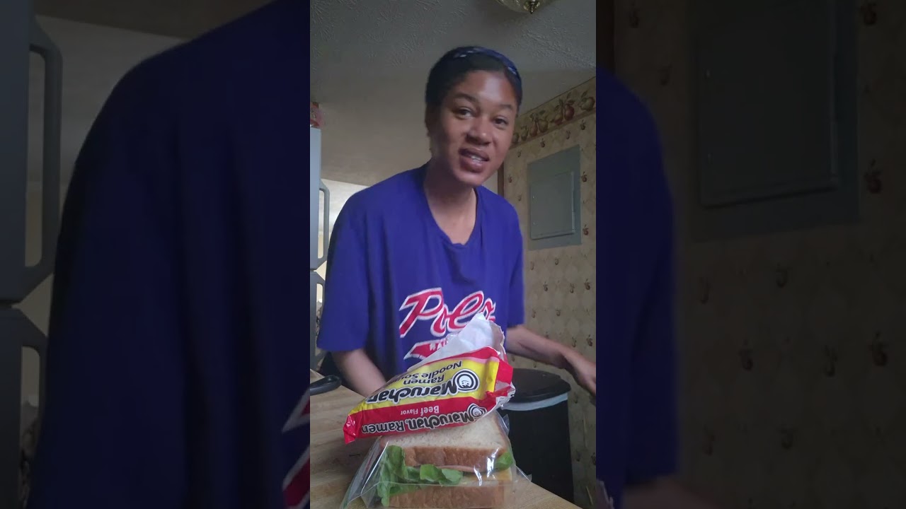 Making Ramen noodles to eat with my sandwich, munching on strawberries and blueberries. 