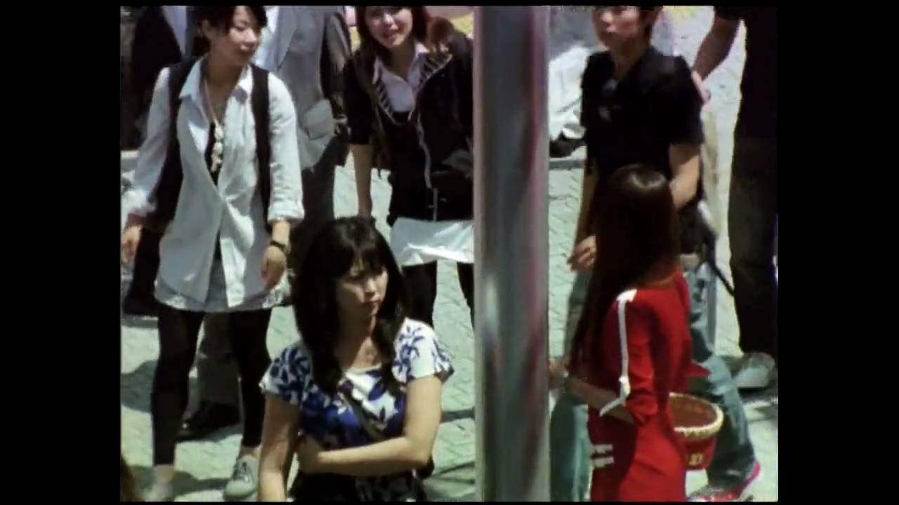 TOKYO Walk, Japan - 16mm (Bolex H16)
