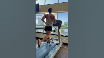 4:45 Mile Pace👀 ​⁠@jakobingebrigtsen5554 #trackandfield