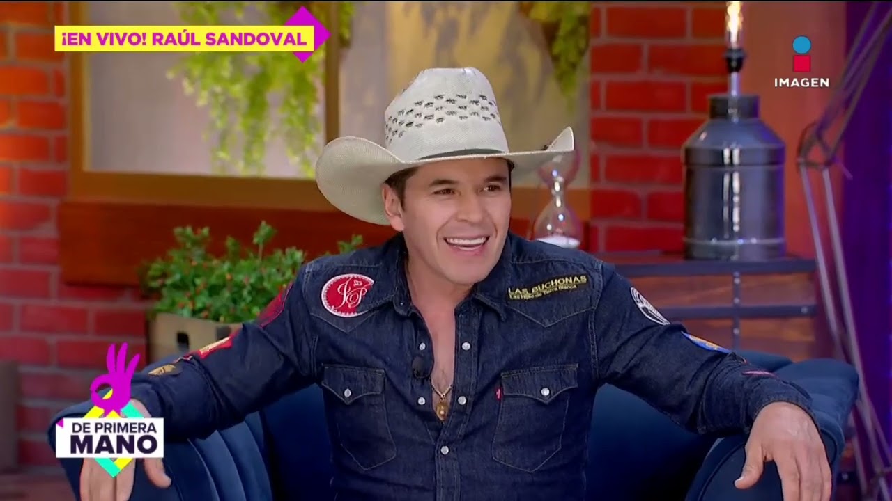 ¡Raúl Sandoval CELEBRA 23 AÑOS de carrera con su nuevo sencillo ‘Tú o tú’! | De Primera Mano