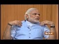 Modi defends his refusal to wear an Islamic skullcap in 2011 in Aap Ki Adalat