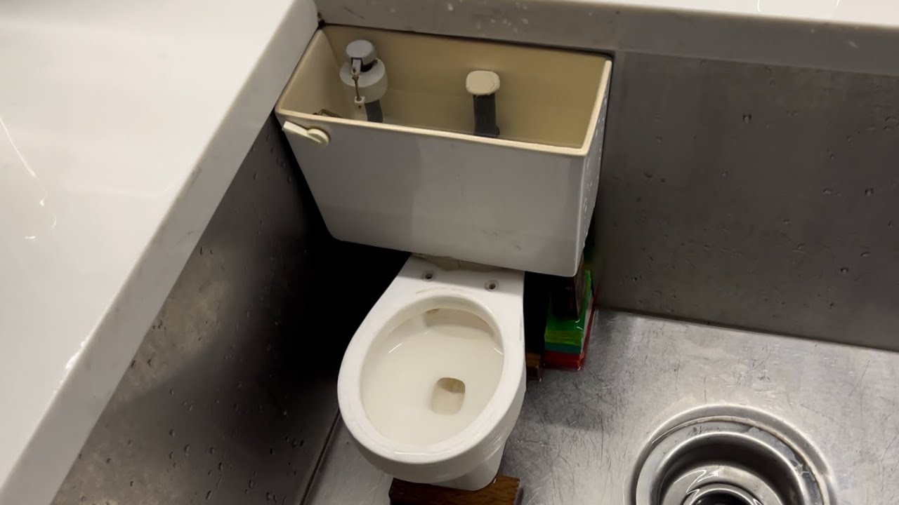 [156] Miniature Kilgore 108 Toilet Flushing With BMG Miniature Toilet