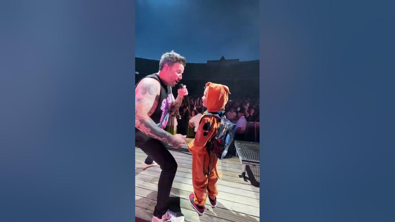 Great parents make sure their kids know Simple Plan 😉🫶 #scoobydoo #poppunk #concert #shorts