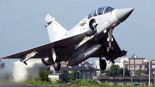 Franciaország Mirage vadászbombázókat ad Ukrajnának