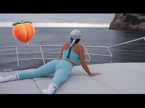 Georgina Rodriguez hot sexy butt workout🍑