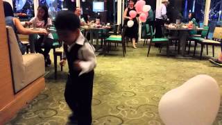 Happy Lezane Dancing @ Wedding Dinner