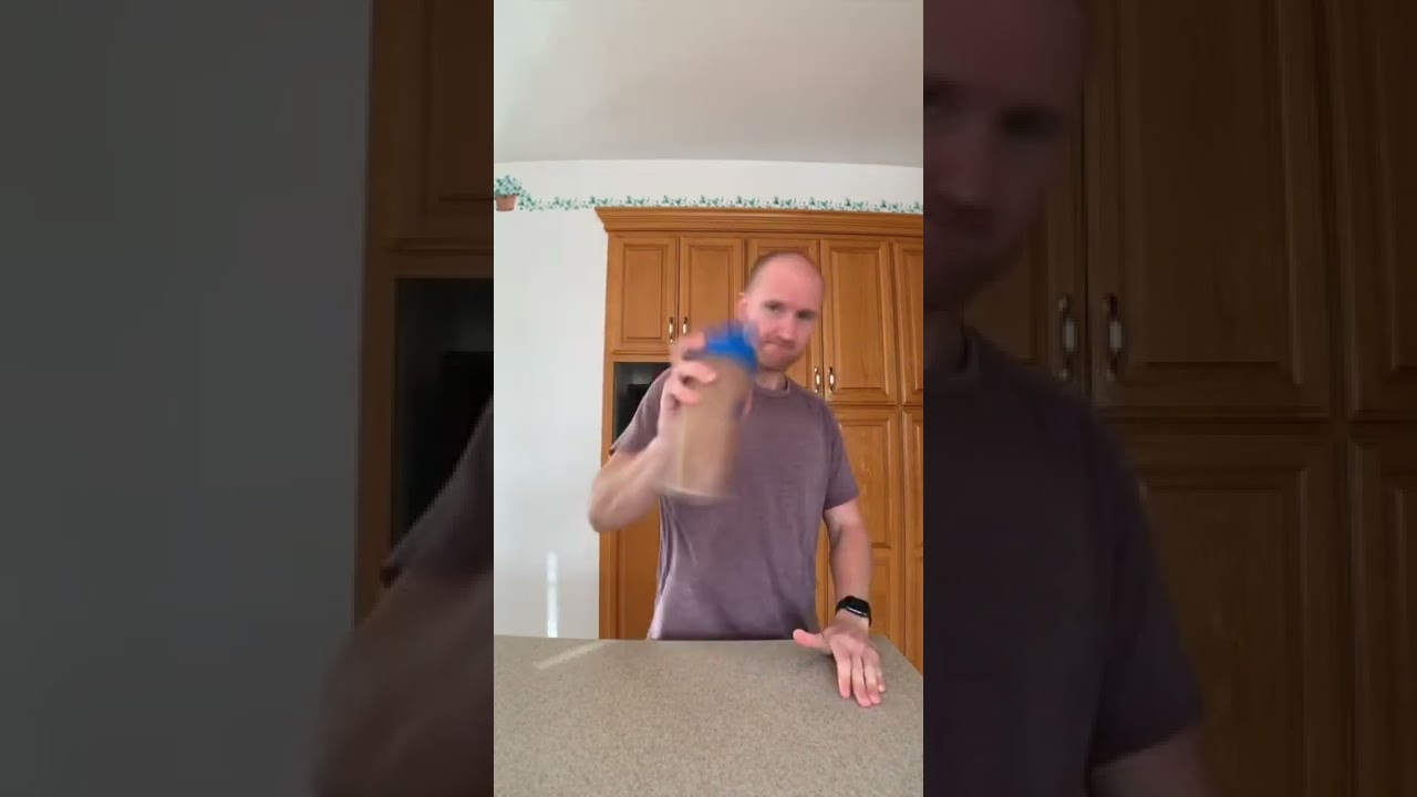 ON THE GO PROTEIN COFFEE | EASY TO MAKE COFFEE PROTEIN SHAKE | CAFFEINE PROTEIN