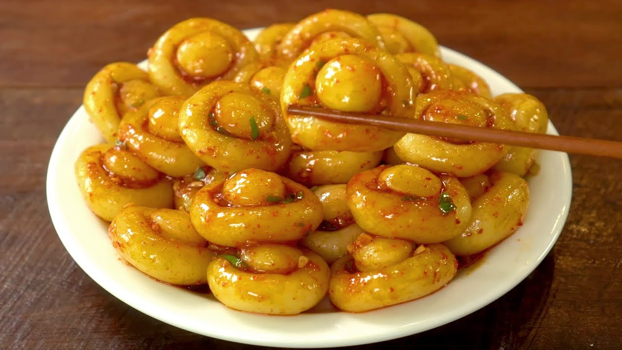 Korean Chili Garlic Potato Mushroom 🍄 Better than Noodles ! YouTube