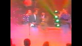 Download lagu Status Quo - Who Gets The Love, Ain't Complaining, Cross That Bridge (Spain)