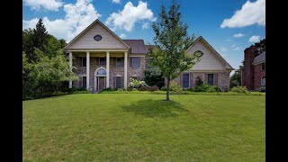 2137 Brook Hill Court Chesterfield, MO | CBGundaker.com