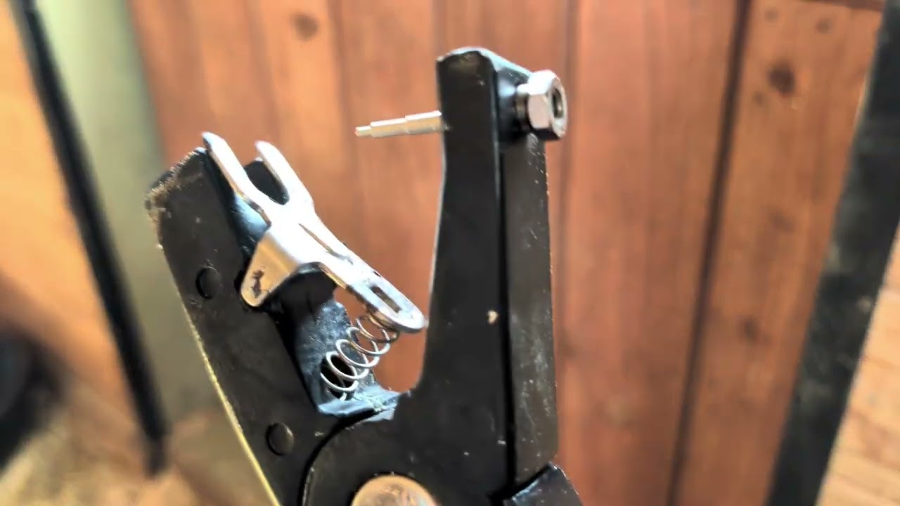 How do I set up the lambing jug?  (Lamb nursery) #lambing