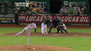 HOU@OAK: Singleton jumps to make the catch at first