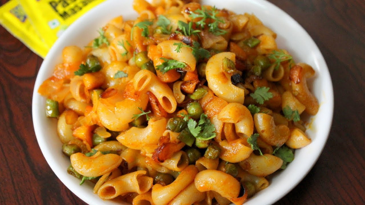 indian style macaroni pasta with vegetables-easy and quick lunch box recipe for kids | Yummy Indian Kitchen