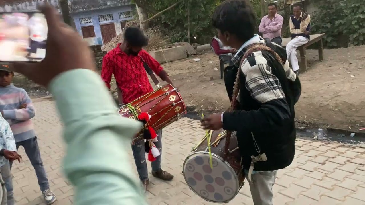 ham dono bhai ka simple sa comparison please gyus support me