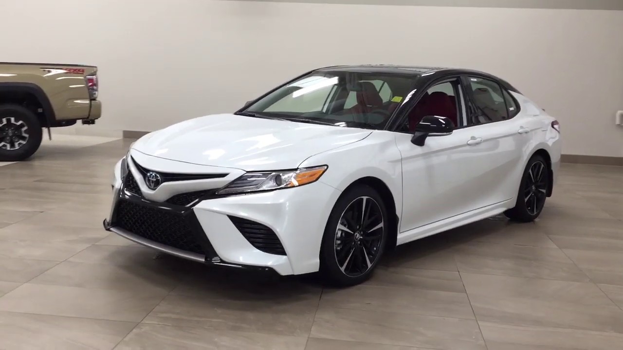 2022 Toyota Camry Xse V6 Supersonic Red