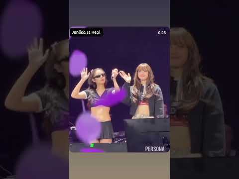 Jenlisa Is Real 🖤🌈🤍 - Jenlisa moment in Kai Tak Stadium Day 3 👩‍❤️‍👩👭👩‍❤️‍💋‍👩